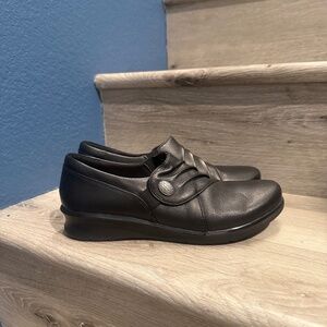 Clark’s ultimate comfort collection black slip ons